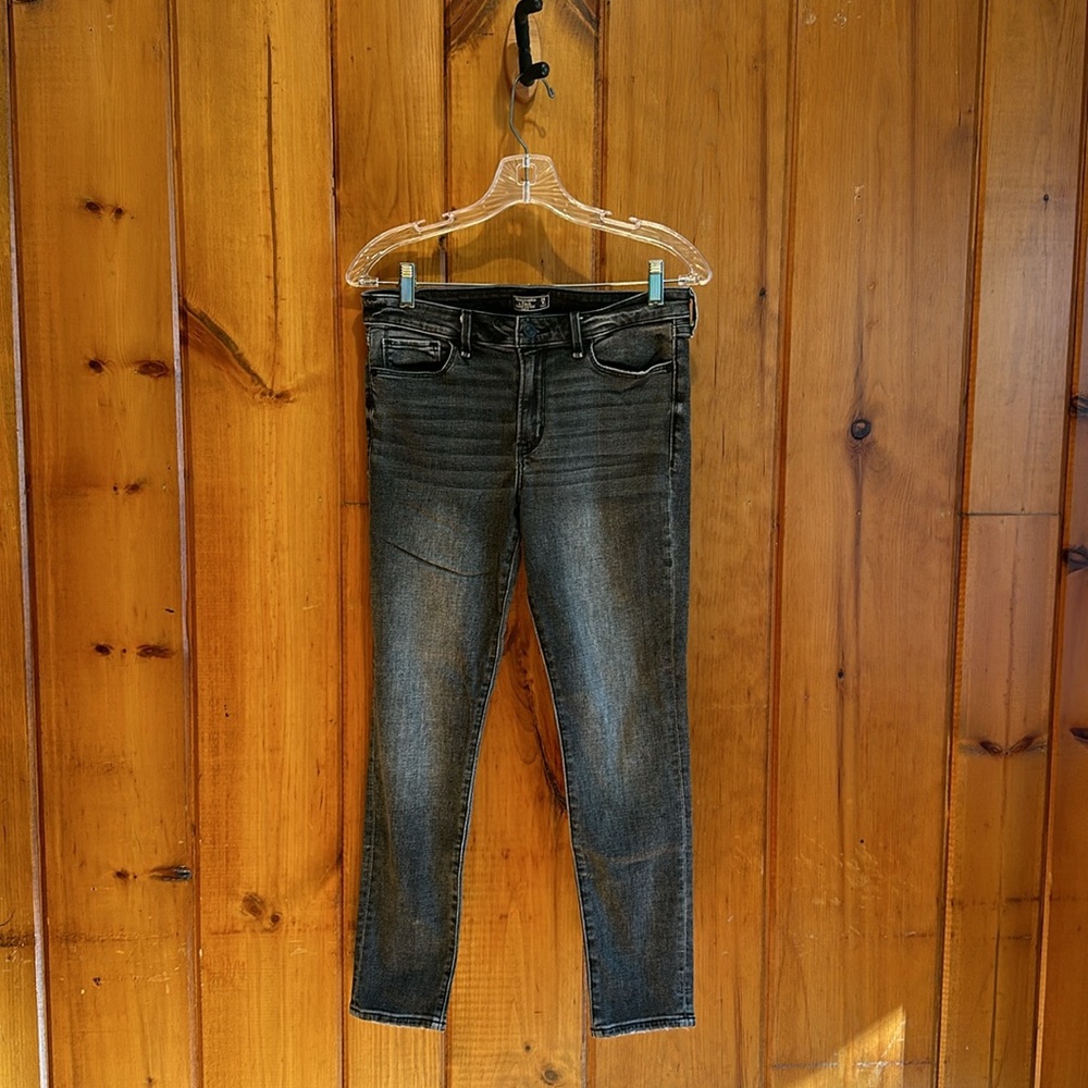 Abercrombie & Fitch Women’s Harper Low Rise Ankle Black Jeans Size 28/6R